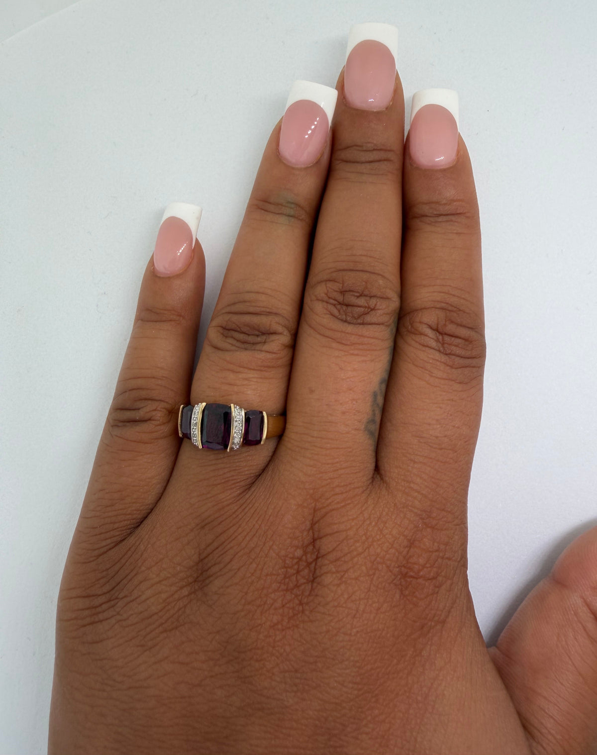 9k Yellow Gold Purple Garnet Ring