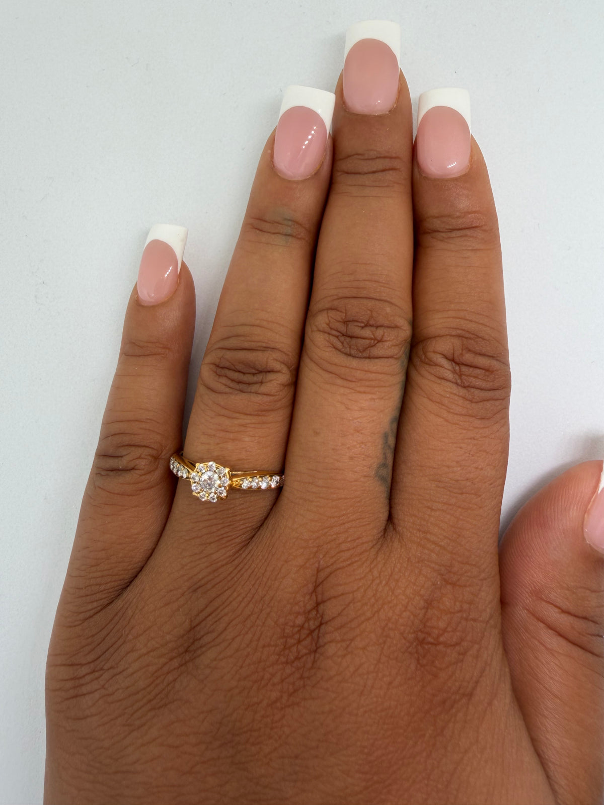 9k Yellow Gold Diamond Ring