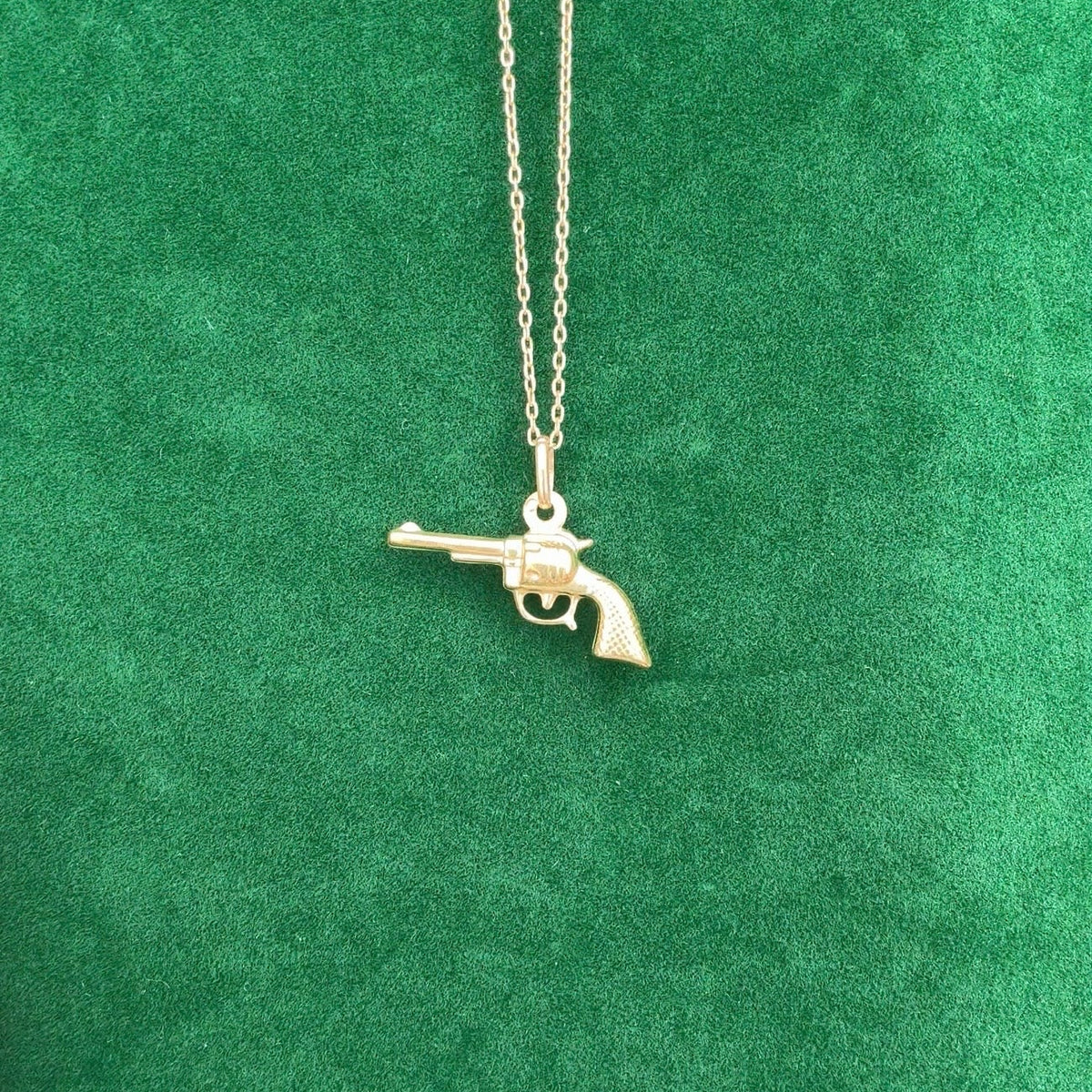 Revolver Charm (9k Yellow Gold)