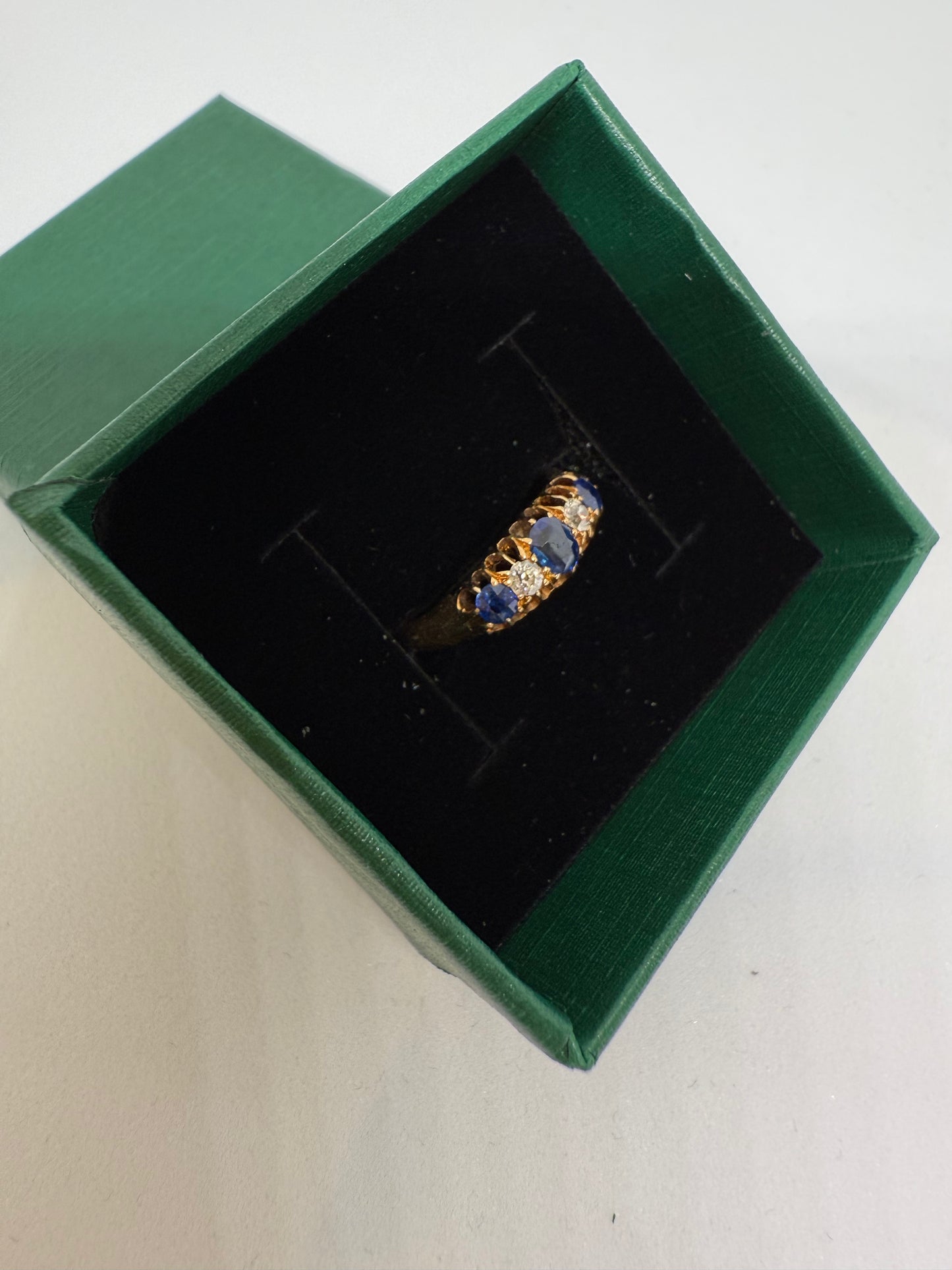 18ct Yellow Gold 5 Stone Diamond and Sapphire Ring