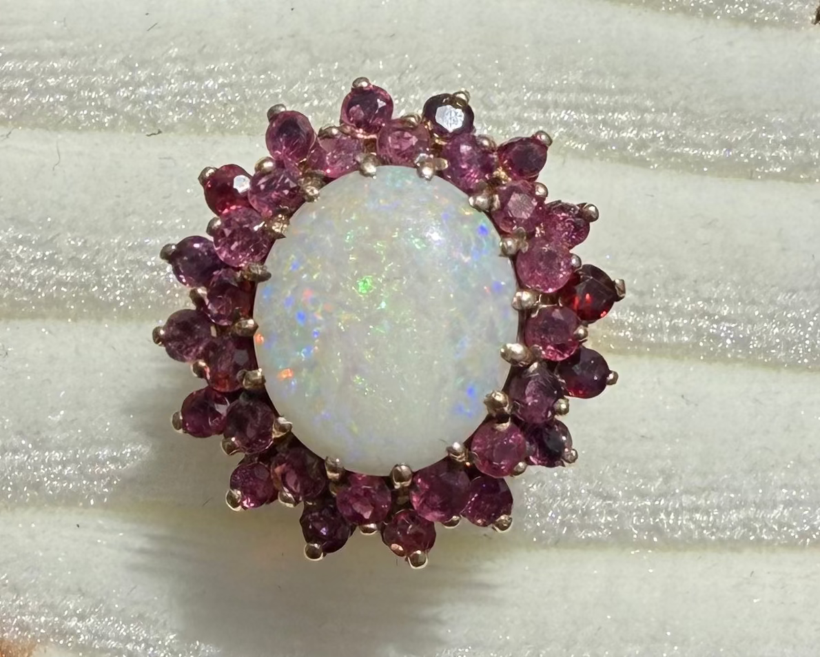 9ct Yellow Gold Vintage Opal & Ruby Cluster Ring