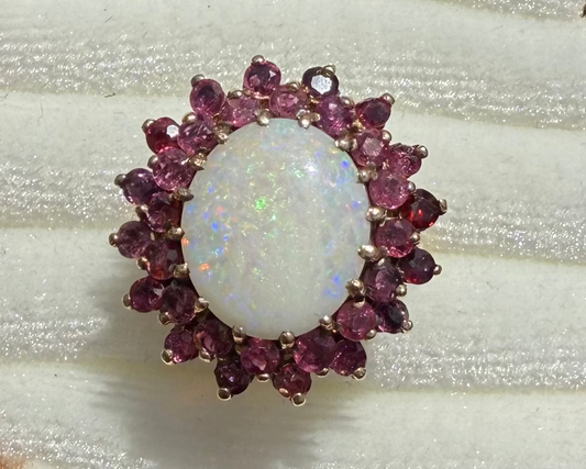 9k Yellow Gold Vintage Opal & Ruby Cluster Ring